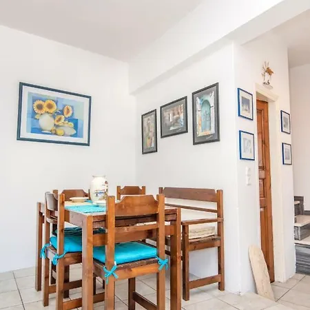 Luxury Wave Maisonette Dom wakacyjny Istérnia