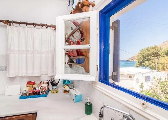 Luxury Wave Maisonette Dom wakacyjny Istérnia